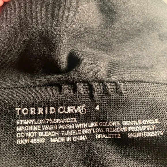 Torrid Black bralette with Striped Band and has adjustable straps NWOT - Picture 2 of 2